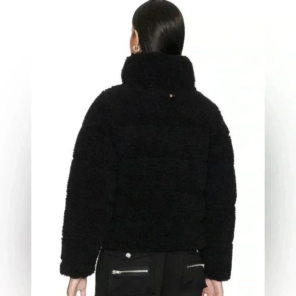 Nike Therma-FIT City Series Women's Synthetic Fill High-Pile Fleece Jacket coat - Picture 2 of 5